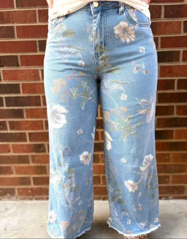 Floral Print Frayed Hem High Rise Jeans